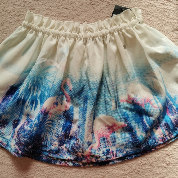 2/25 Guess girl's  skirt - Picture 5 of 8